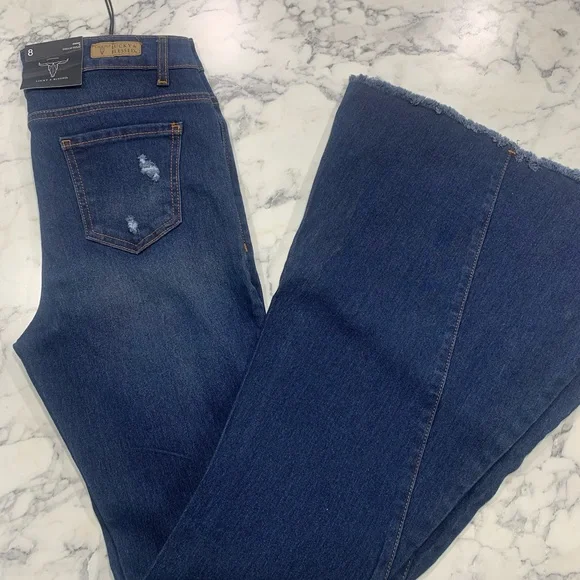 Lucky & Blessed Blue Denim super wide flare Jeans size 8L - Picture 2 of 2